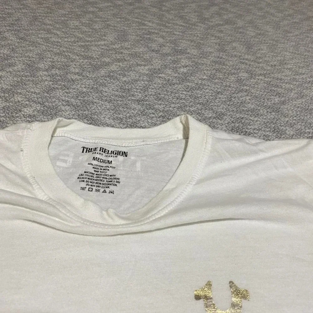 True Religion white t-shirt short sleeves Size M. SKU-A416 #denim